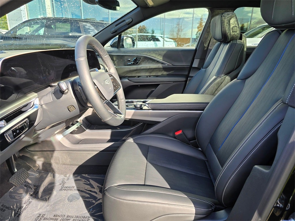 2025 Cadillac LYRIQ Sport