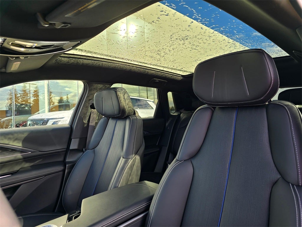 2025 Cadillac LYRIQ Sport