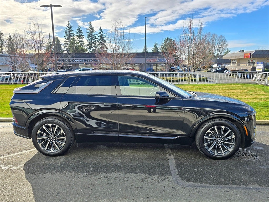 2025 Cadillac LYRIQ Sport