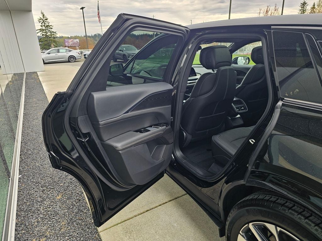 2025 Cadillac LYRIQ Sport