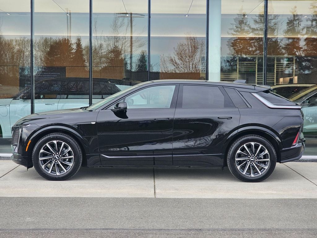 Used 2025 Cadillac LYRIQ Sport 1 with VIN 1GYKPURL7SZ319459 for sale in Bellevue, WA