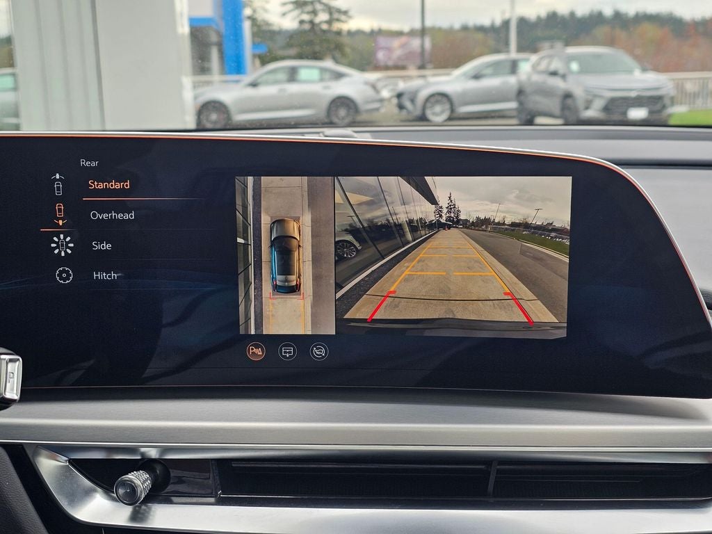 2025 Cadillac LYRIQ Sport