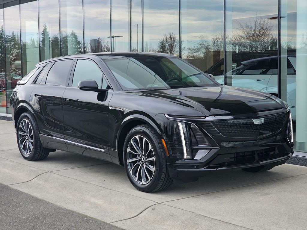 2025 Cadillac LYRIQ Sport