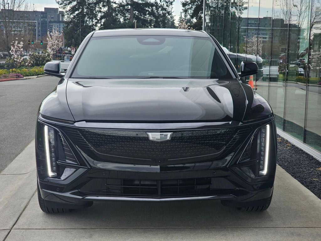 2025 Cadillac LYRIQ Sport