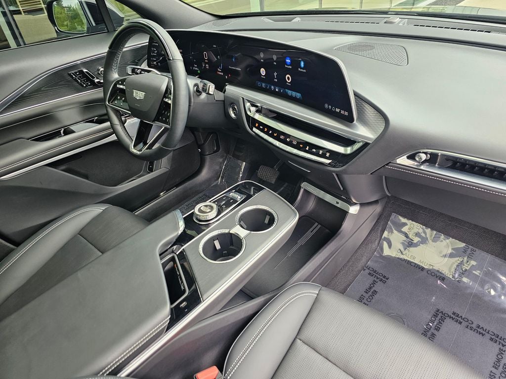2024 Cadillac LYRIQ Sport