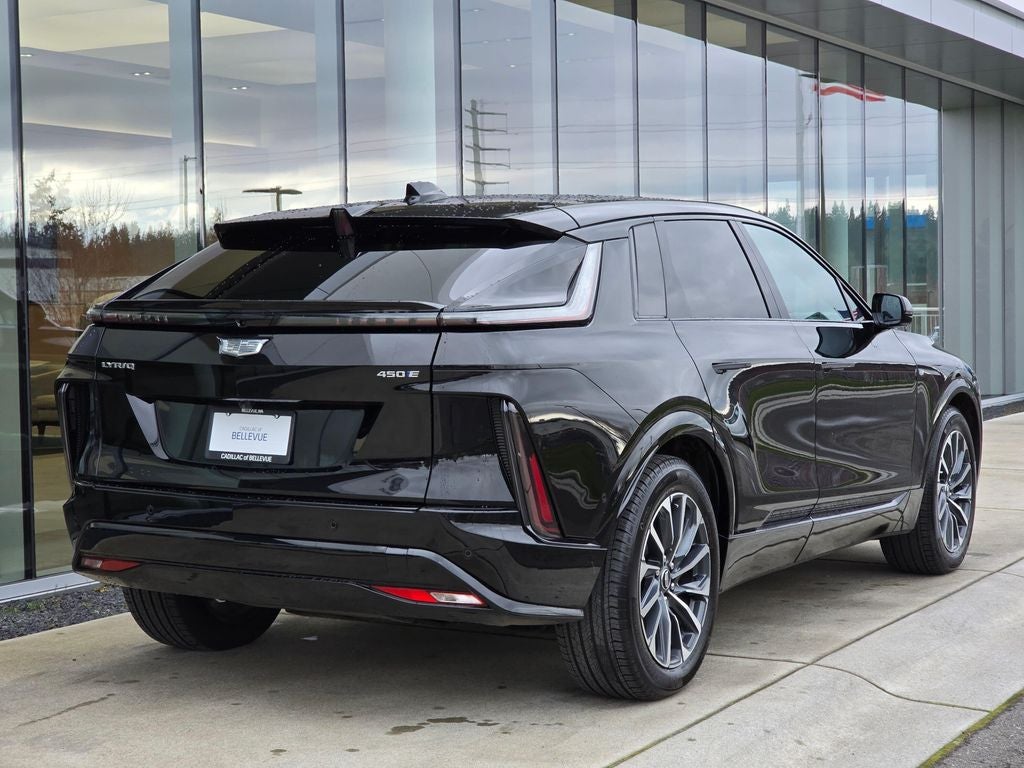 2025 Cadillac LYRIQ Sport