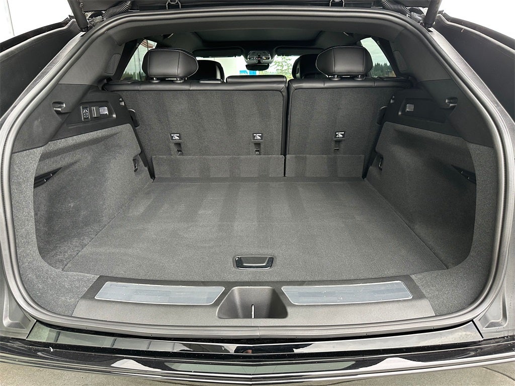 2025 Cadillac LYRIQ Sport