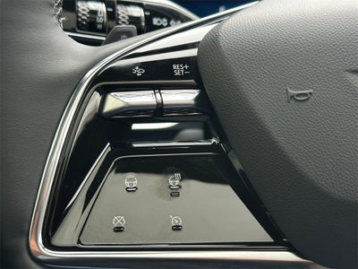 2025 Cadillac LYRIQ Sport