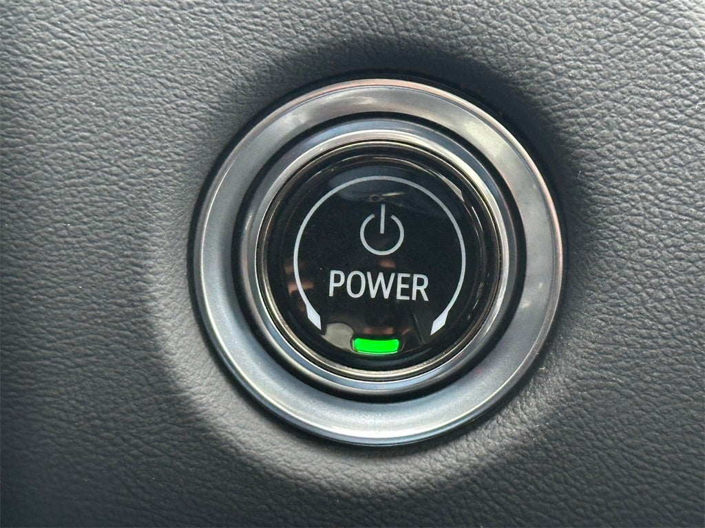 2025 Cadillac LYRIQ Sport