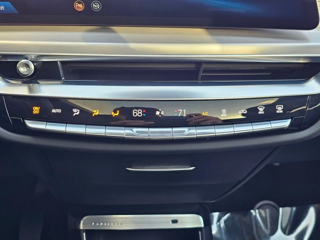 2025 Cadillac LYRIQ Sport