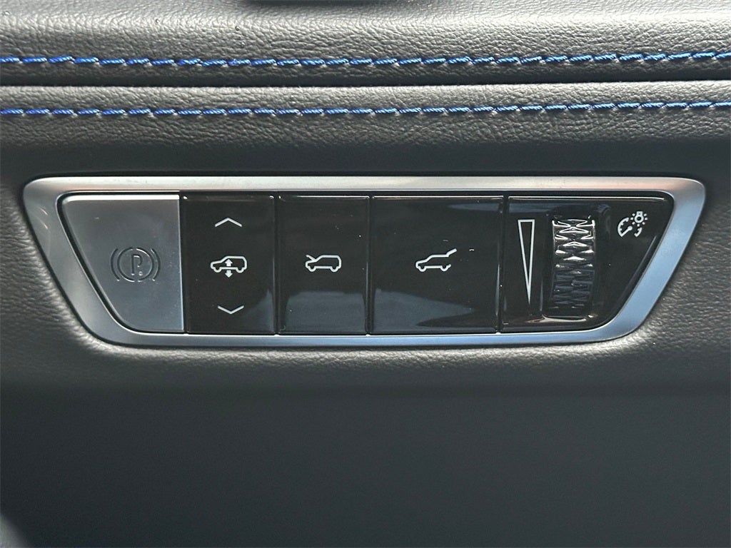 2025 Cadillac ESCALADE IQ Luxury 1