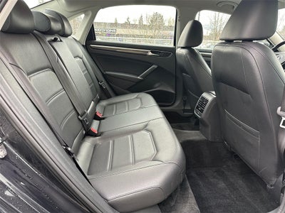 2017 Volkswagen Passat 1.8T SE