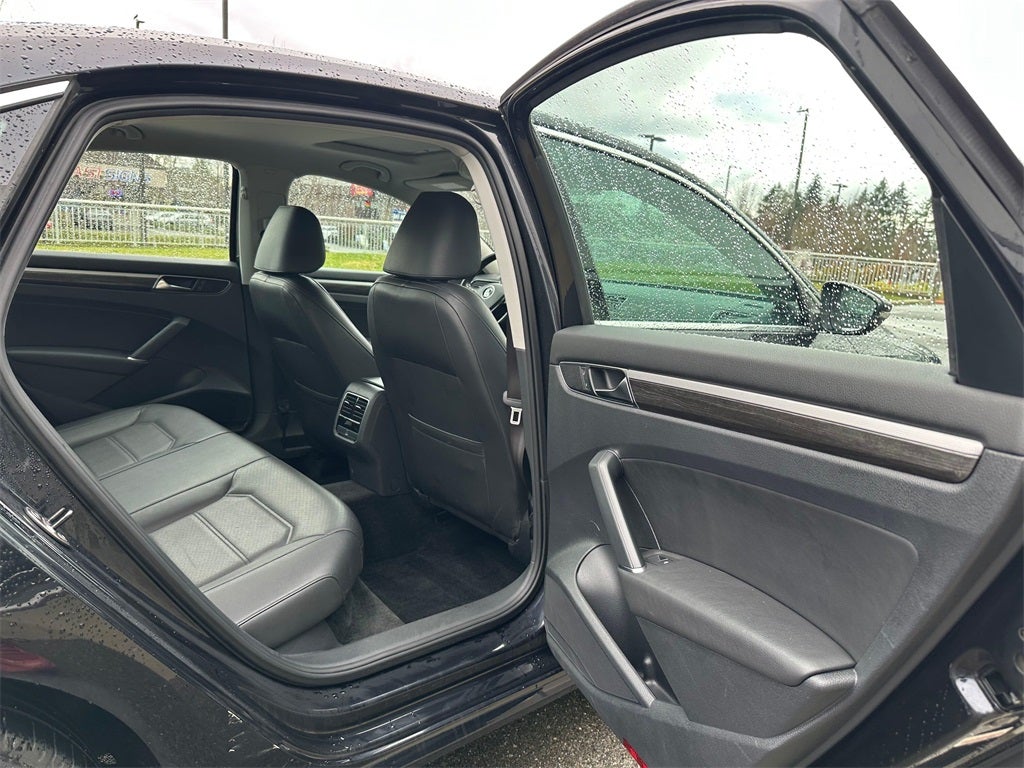 2017 Volkswagen Passat 1.8T SE