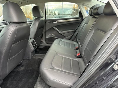 2017 Volkswagen Passat 1.8T SE