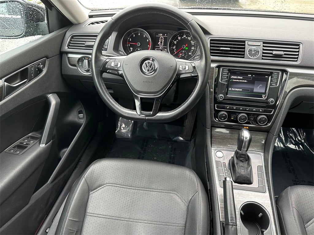 2017 Volkswagen Passat 1.8T SE