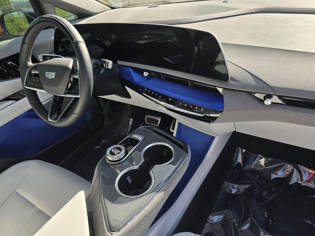 2025 Cadillac OPTIQ Luxury