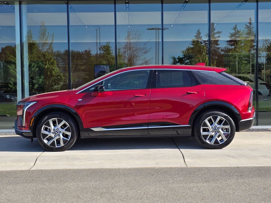 2025 Cadillac OPTIQ Luxury
