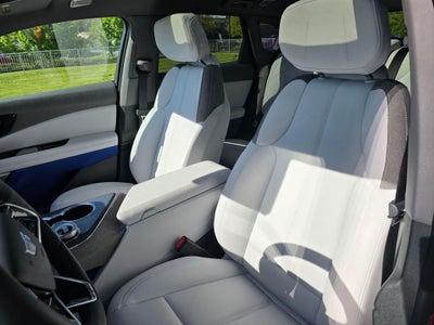 2025 Cadillac OPTIQ Luxury