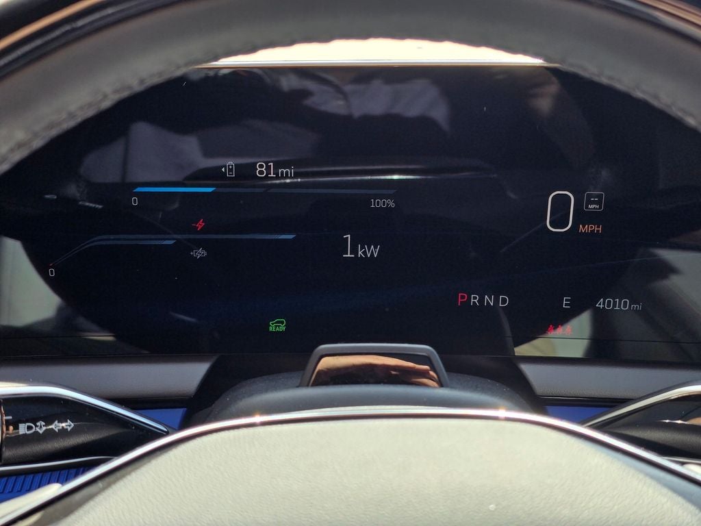2025 Cadillac OPTIQ Luxury
