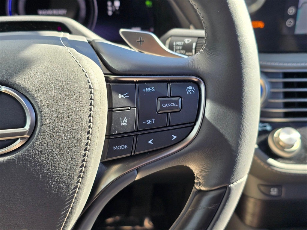 2022 Lexus LS 500h Base