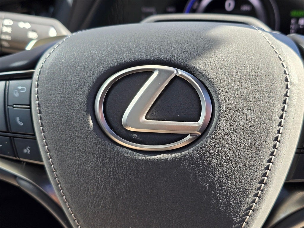 2022 Lexus LS 500h Base