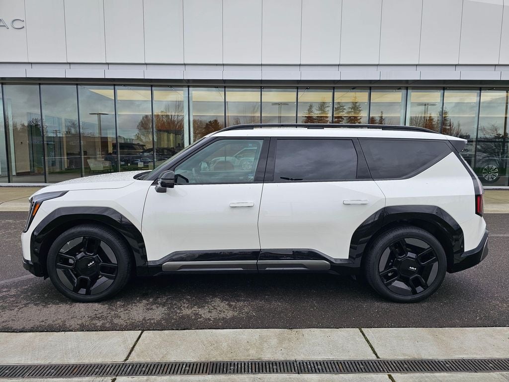 Used 2024 Kia Ev9 GT-Line with VIN KNDAEFS50R6022656 for sale in Bellevue, WA