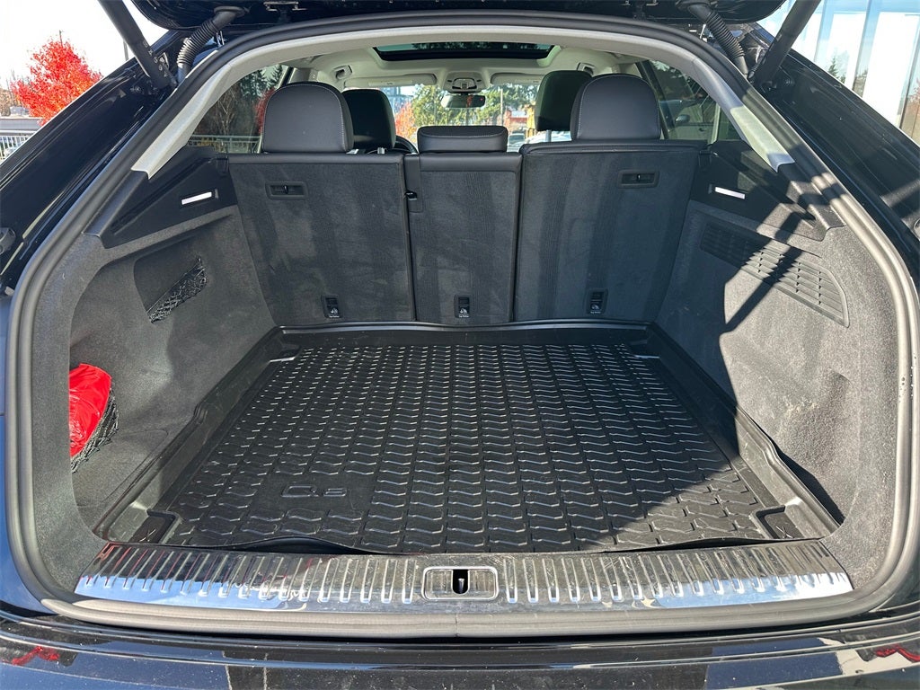 2023 Audi Q8 55 Premium Plus quattro